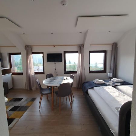 Jelka Apartmani ヤホリナ エクステリア 写真