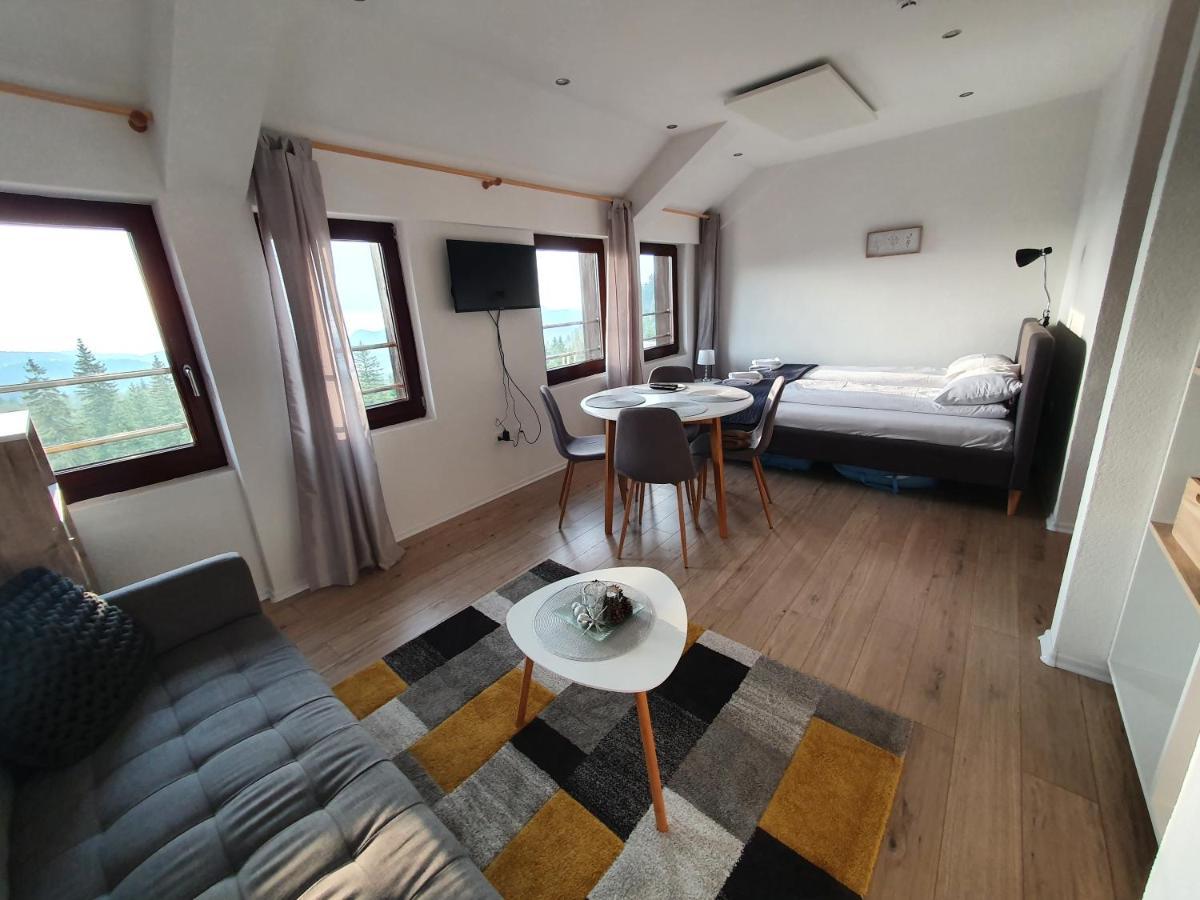 Jelka Apartmani ヤホリナ エクステリア 写真
